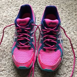 PERFECT- Bright Pink ASICS Gel Running Shoes